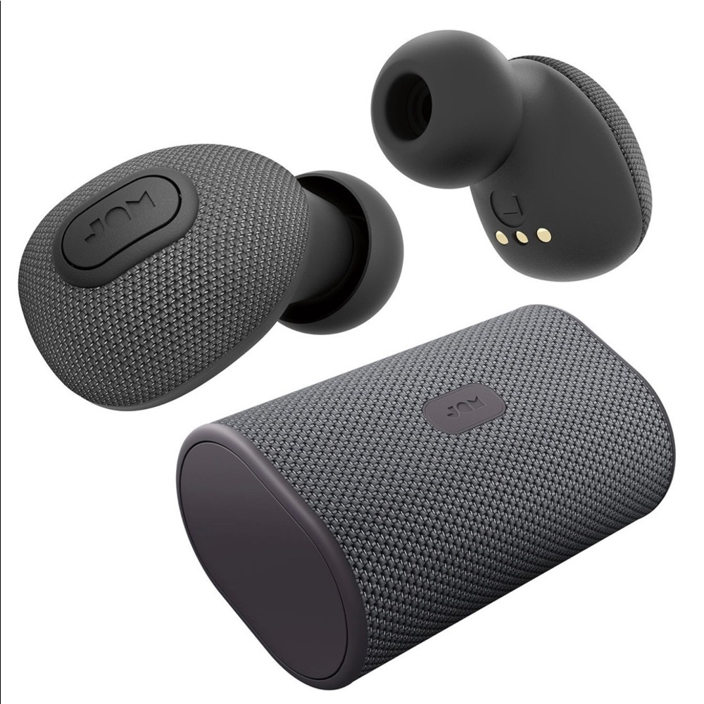 Wireless earbuds